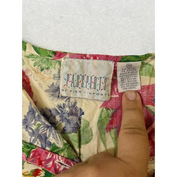 VNTG Passports Pier 1 Imports Floral Tank Blouse 90s Cottage Feminine sz M - Picture 4 of 9
